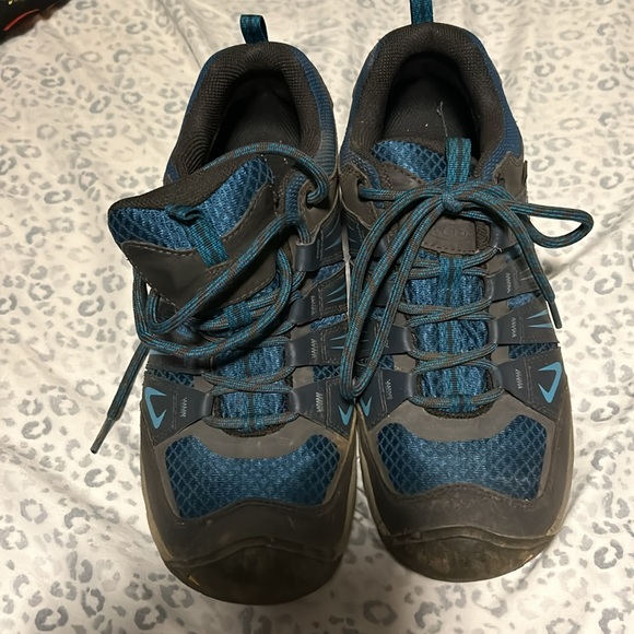 Keen Blue & Gray Hiking Shoes - 9.5 - Picture 2 of 5